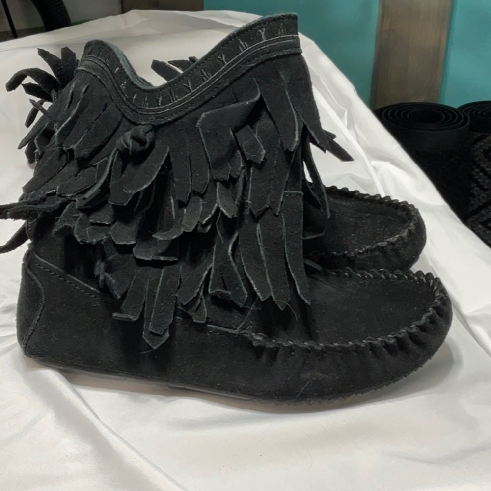 Manitoban Black Fringe Moccasin Boots. Worn once. Like new.